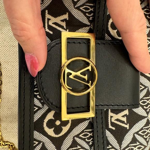 Authentic Louis Vuitton 1854 Dauphine Chain Wallet - Picture 6 of 6